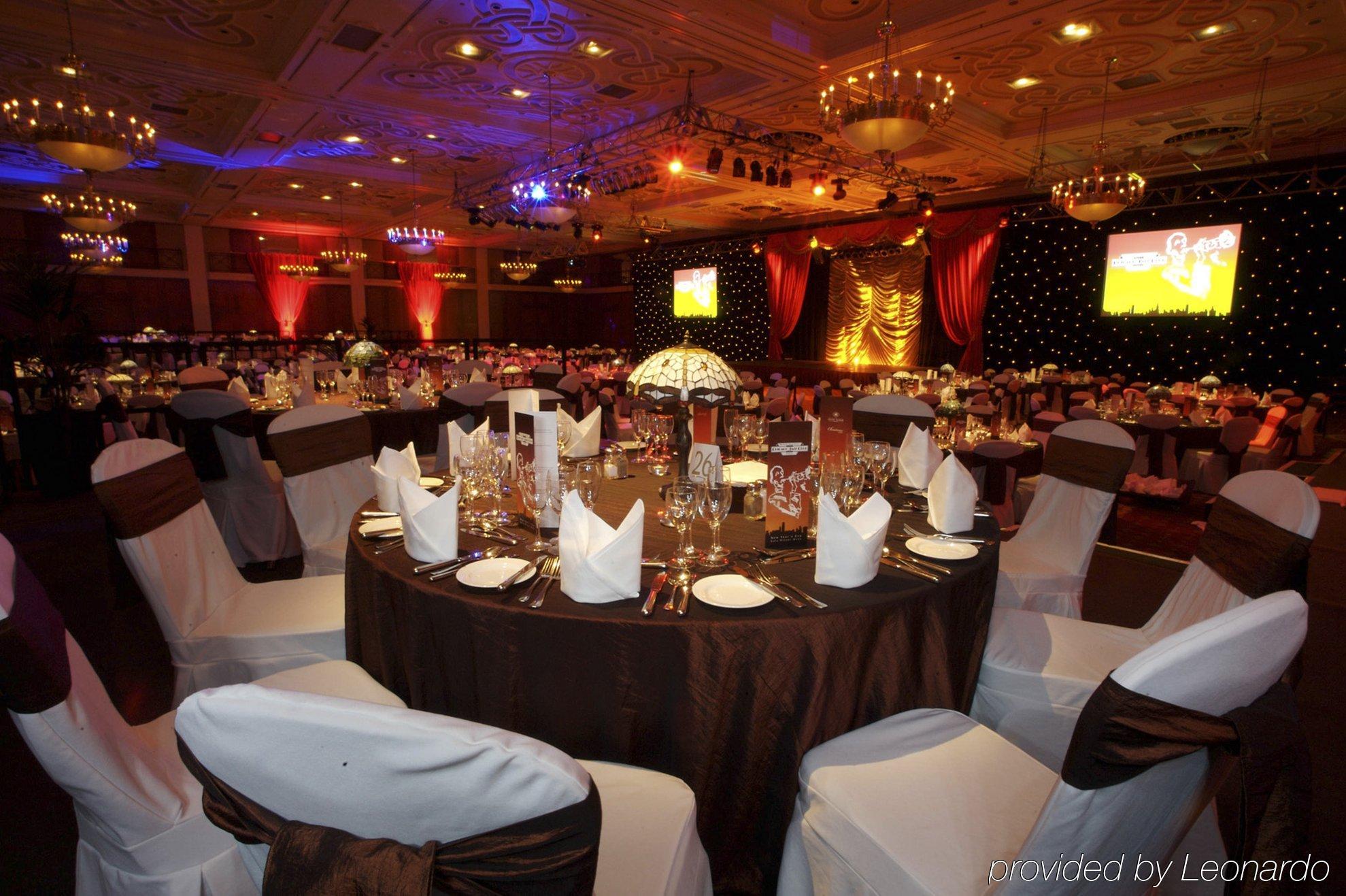 מלון ניופורט The Manor House At Celtic Manor מסעדה תמונה