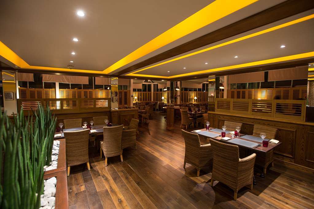 מלון ניופורט The Manor House At Celtic Manor מסעדה תמונה